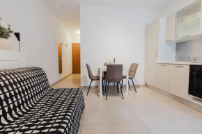 Tropea Court Sliema Apartment 5b By Homely